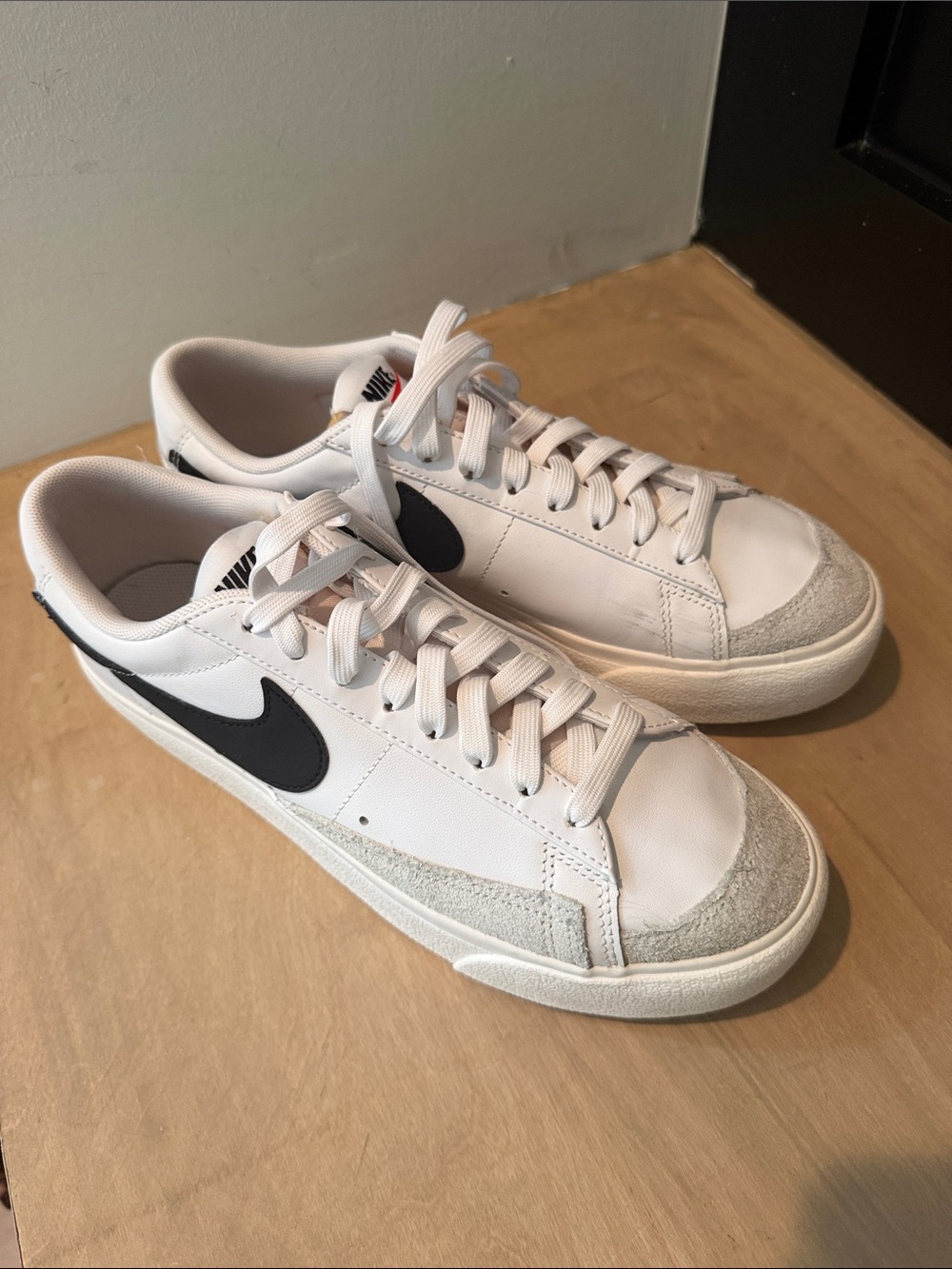 Nike Women’s White Sneakers with Black Swoosh - Picture 2 of 3